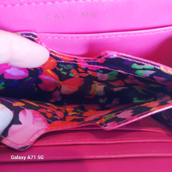 Stella & Dot Red Call Me Wallet - Picture 5 of 16